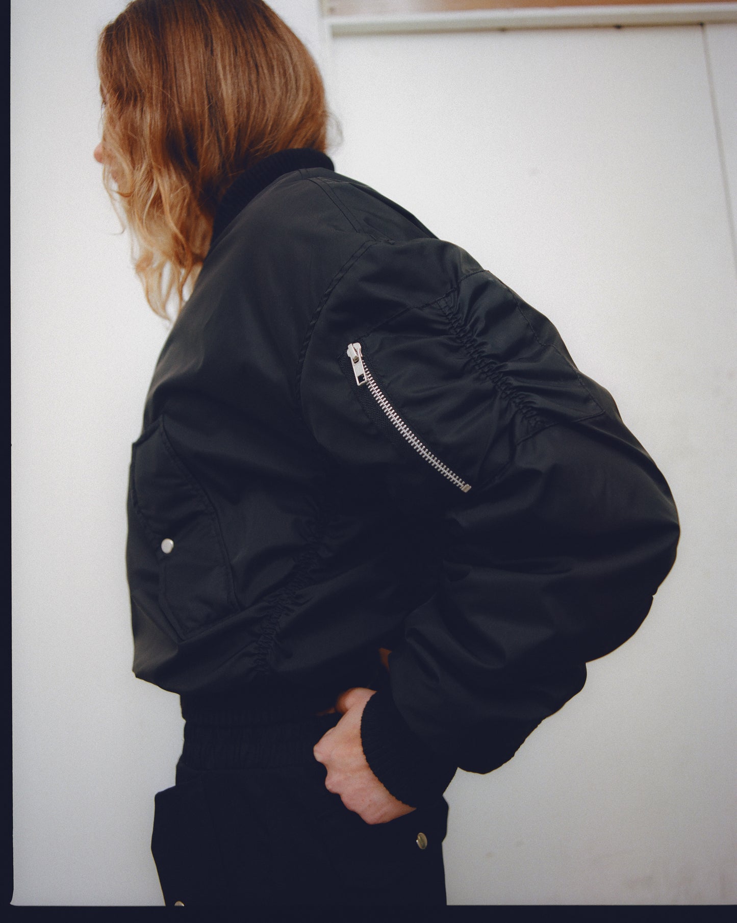 V1 0125 / Bouclier Black Bomber