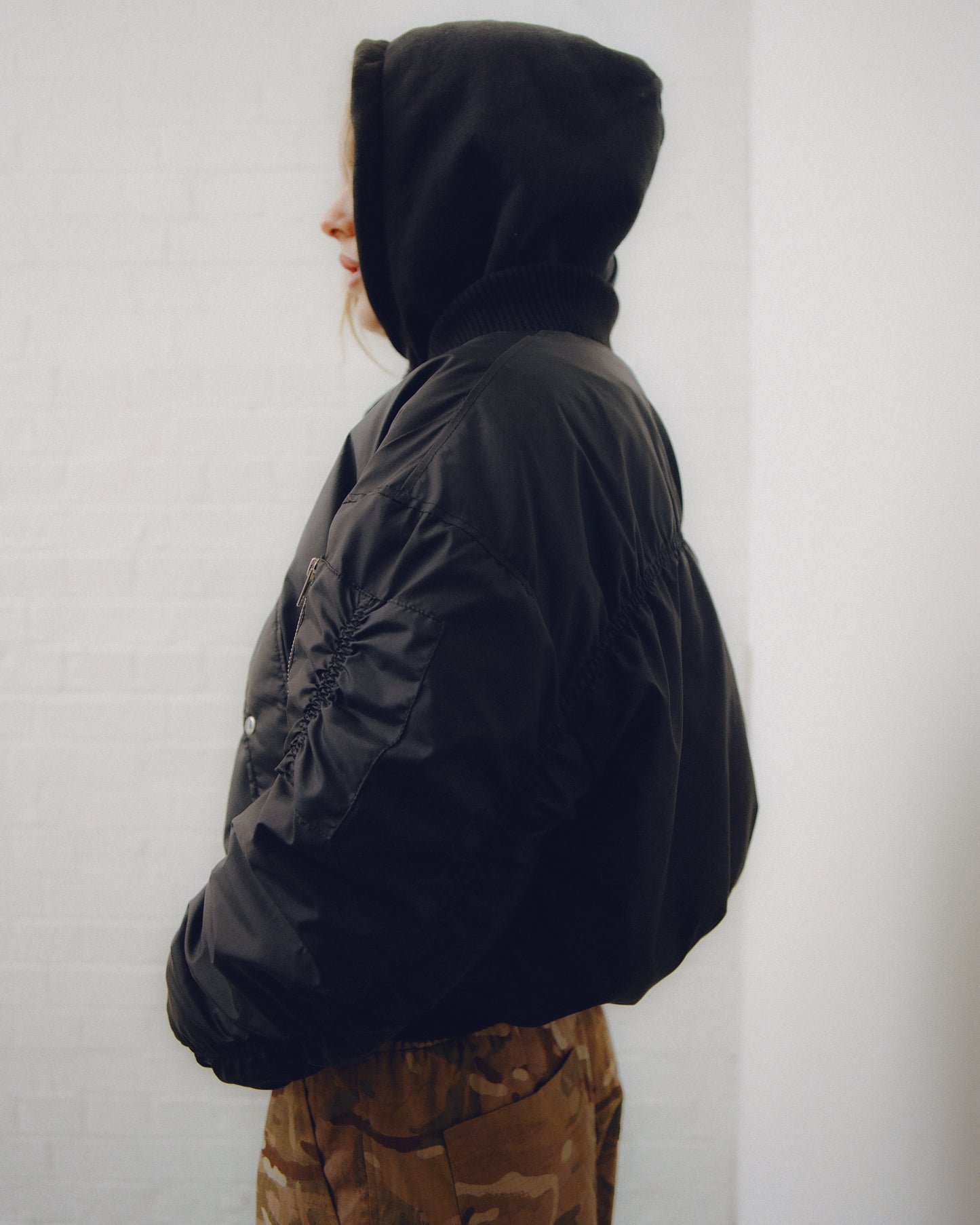 V1 0125 / Bouclier Black Bomber
