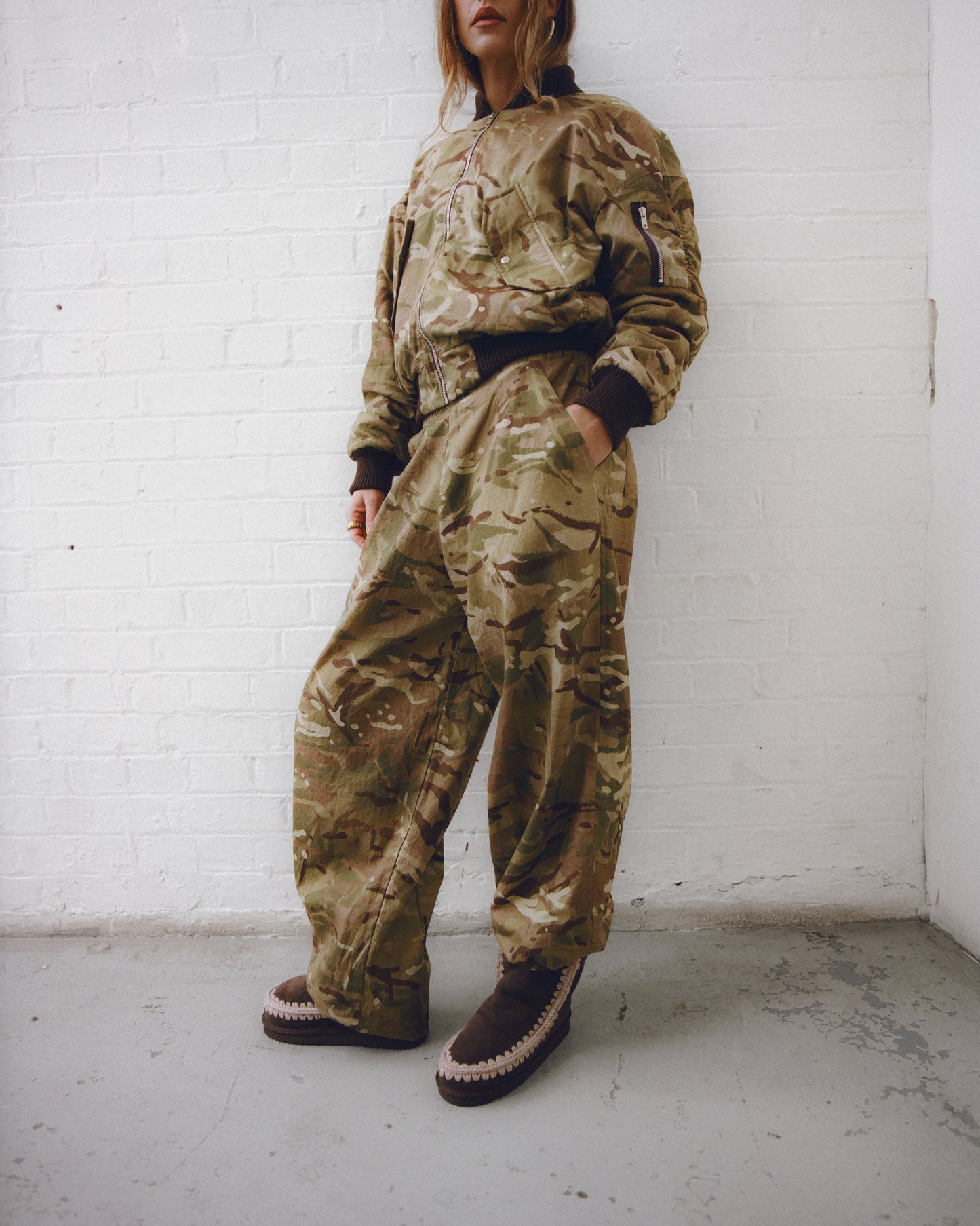 V1 0125 / Camo Pant