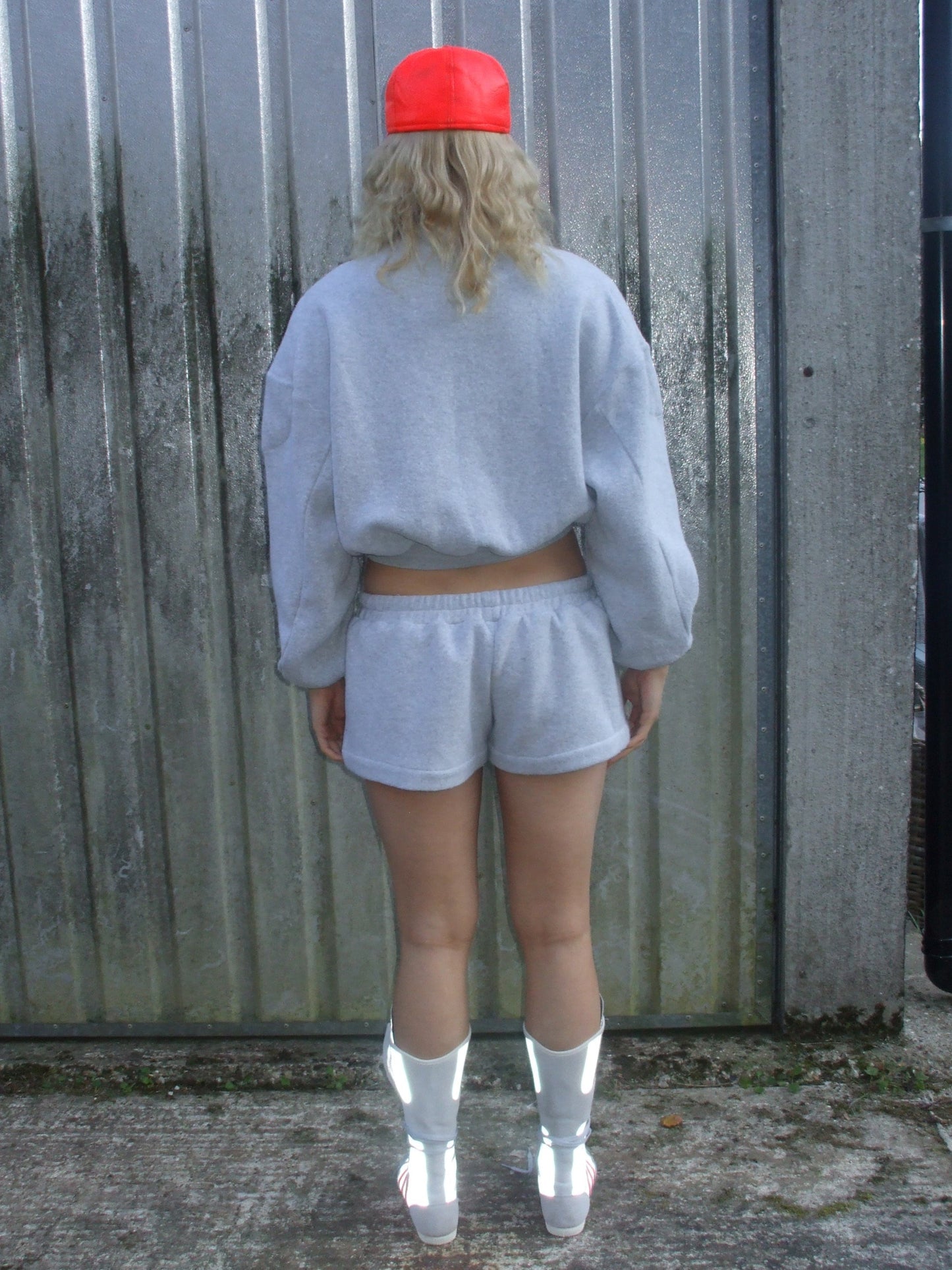 V2 0525 / Moto Wool Crewneck