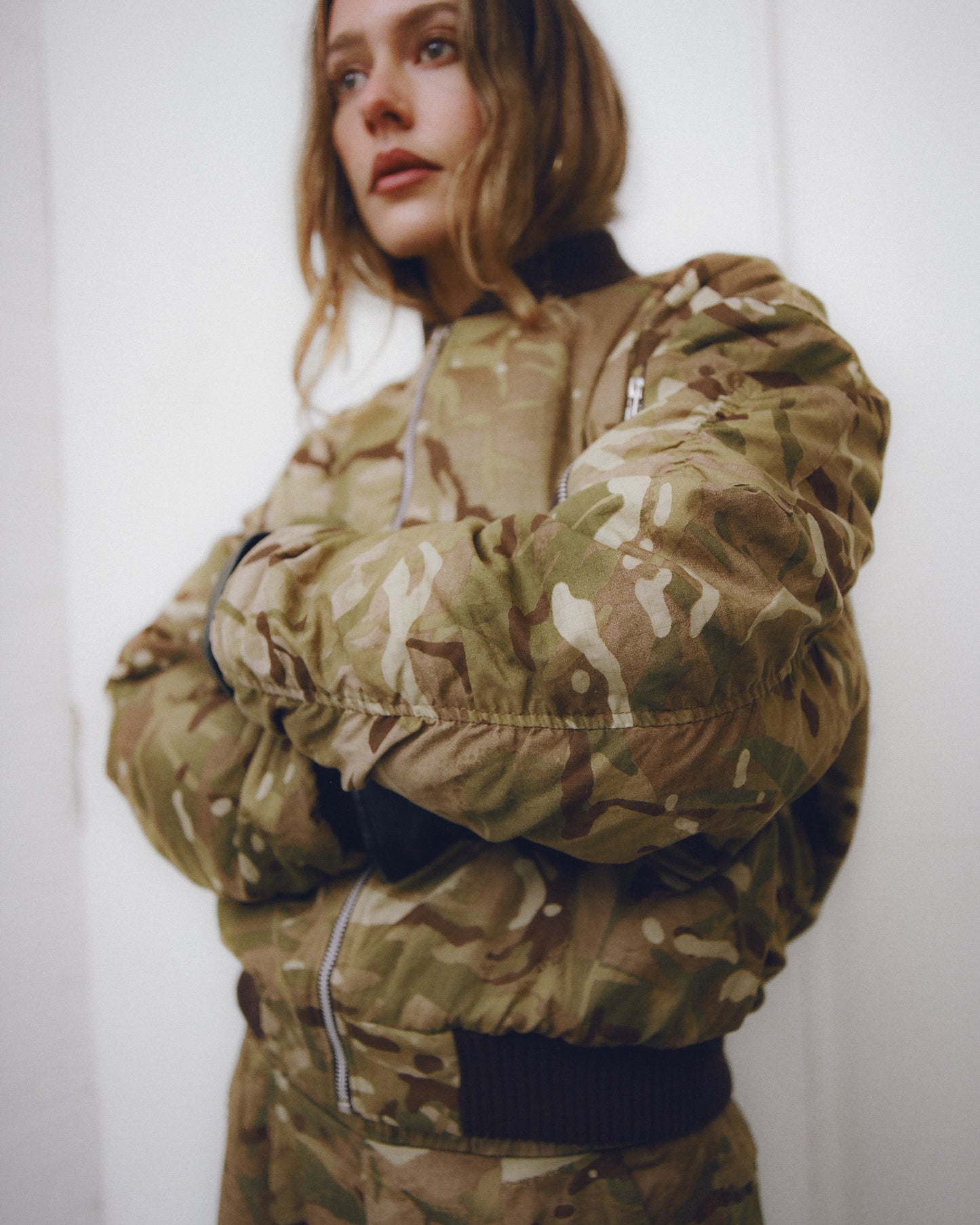 V1 0125 / Bouclier Camo Bomber
