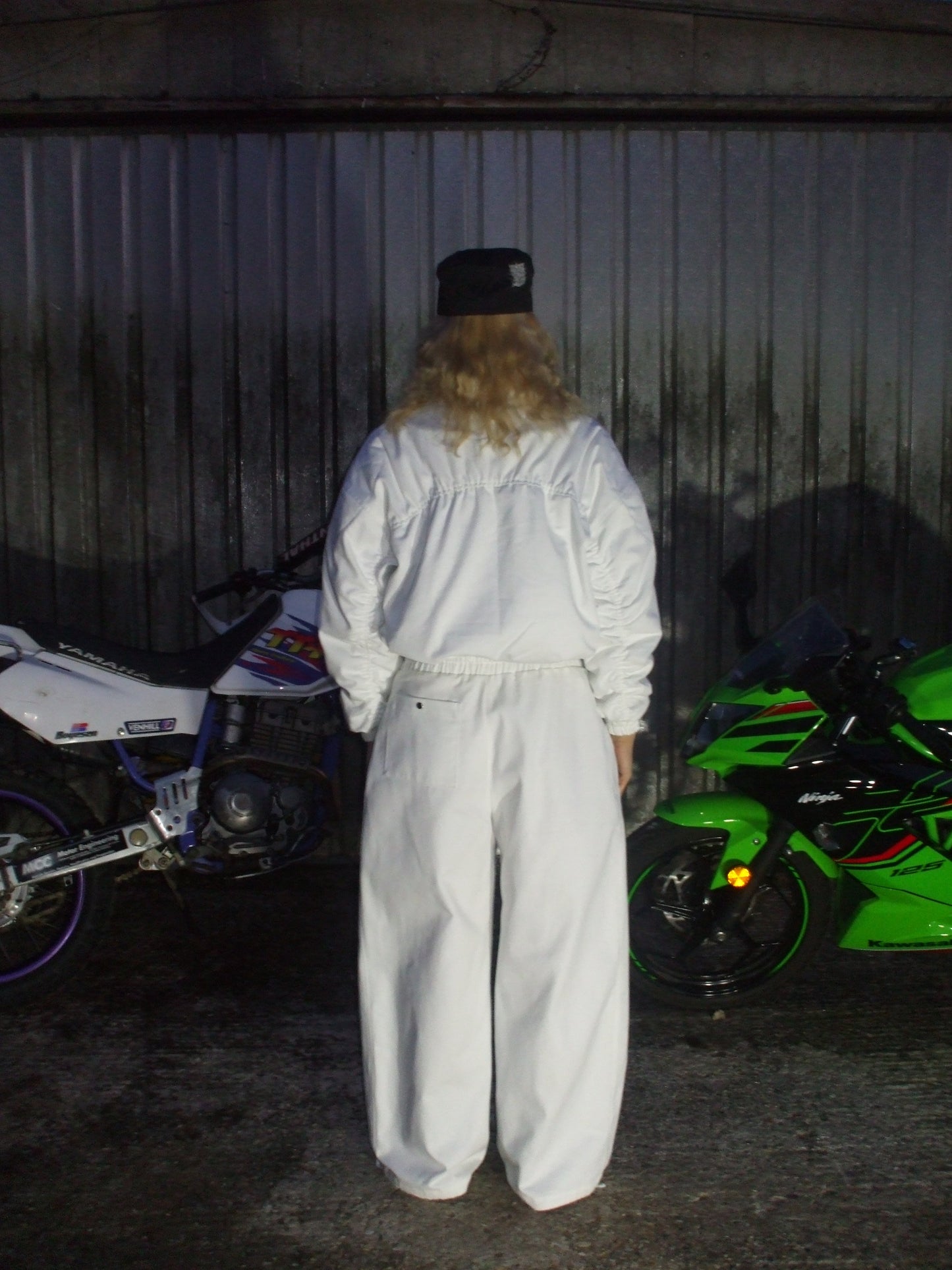 V2 0525 / Moto Bomber